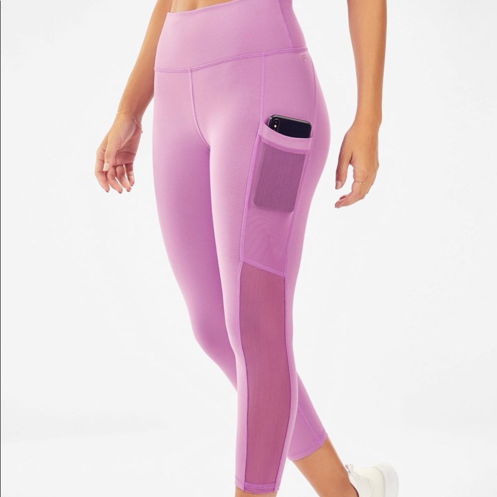 FABLETICS MILA POCKET CAPRI PANTS